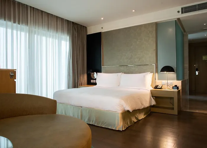 Holiday Inn New Delhi Aerocity By IhgAirport Hotel